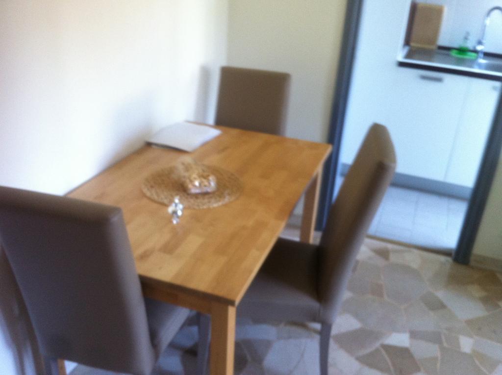 Apartamento Nibre Milán Habitación foto